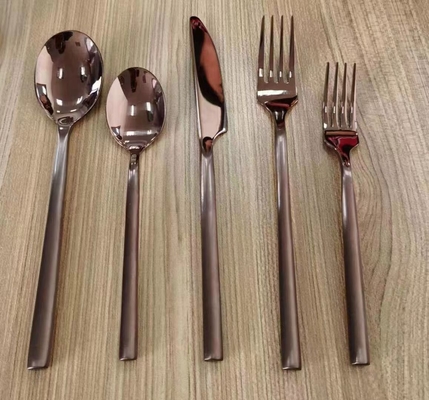 Foshan'da Yüksek Verimlilik Rekabetçi Fiyatlı Seramik Lavabo PVD Vakum Kaplama Makinesi