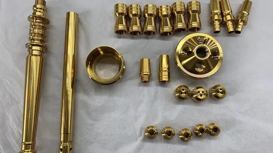FoShan Büyük Çıktı Yüksek Hızlı PVD Metallizing Makinesi Masa Tabakları Yıkama Lavaboları İçin