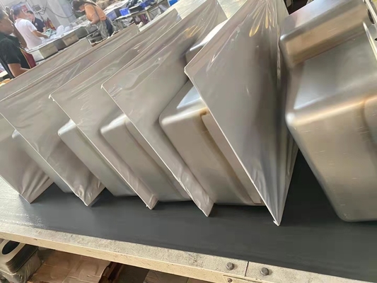 Paslanmaz Çelik Sanat Ürünleri Sanat Ürünleri Mücevher / Mobilya için PVD Vakum Metallizing Kaplama Makinesi
