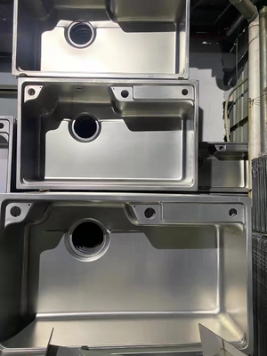 Paslanmaz Çelik Sanat Ürünleri Sanat Ürünleri Mücevher / Mobilya için PVD Vakum Metallizing Kaplama Makinesi