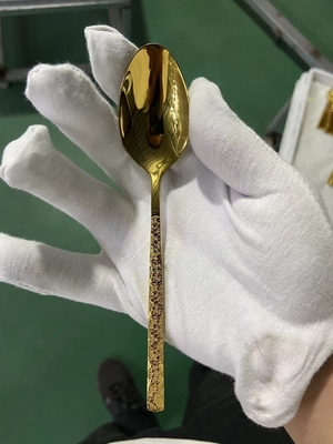 Çok Renkli Yüksek Sürtünmeye Dirençli Plastik Kapaklar Buharlama Vakum Metalize Makinesi