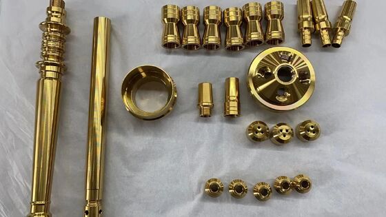Dekoratif iş parçasının seri üretimi için özel yapımı PVD kaplama ekipmanları yüzey işleme makinesi
